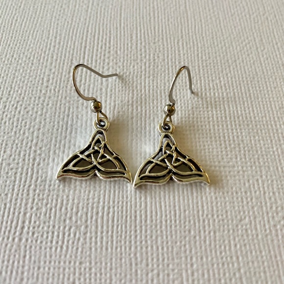 Celtic Whale Tail Earrings - Picture 2 of 4